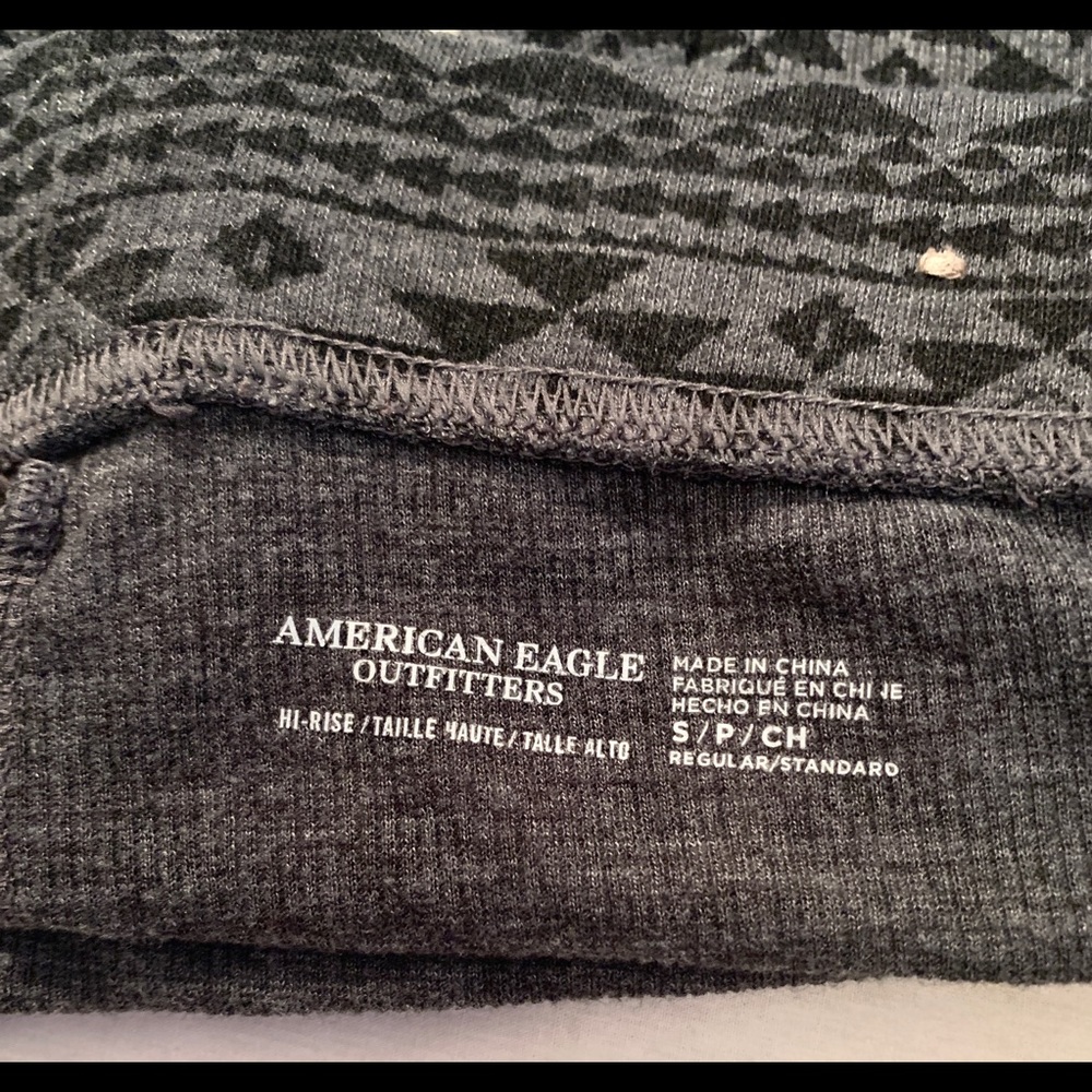 AEO Gray/Black Patterned Ribbed Leggings - Picture 5 of 6